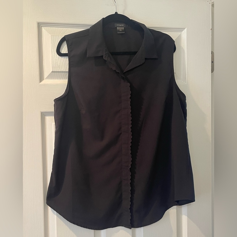 Ann Taylor sleeveless blouse